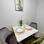 Quiet Deluxe Coresi - Free Parking Apartament *