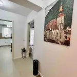 Apartament Quiet Deluxe Coresi - Free Parking