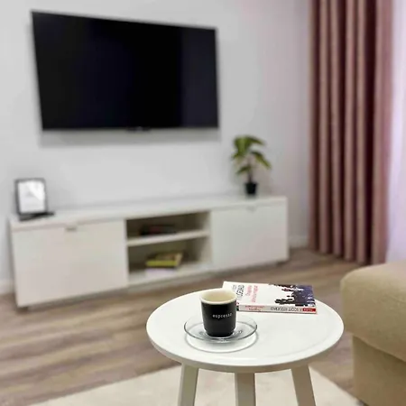 Quiet Deluxe Coresi - Free Parking Apartman Brassó