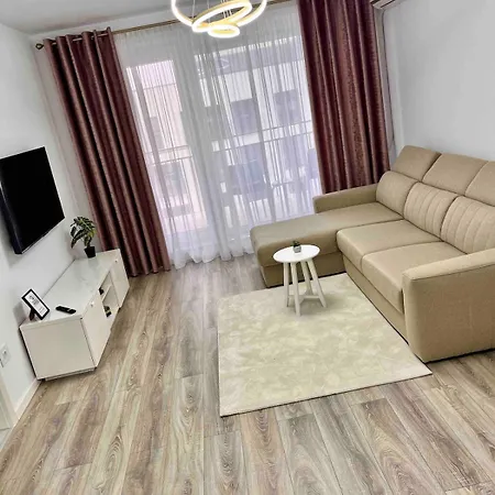 Quiet Deluxe Coresi - Free Parking Apartman