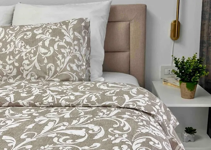 Quiet Deluxe Coresi - Free Parking Apartment