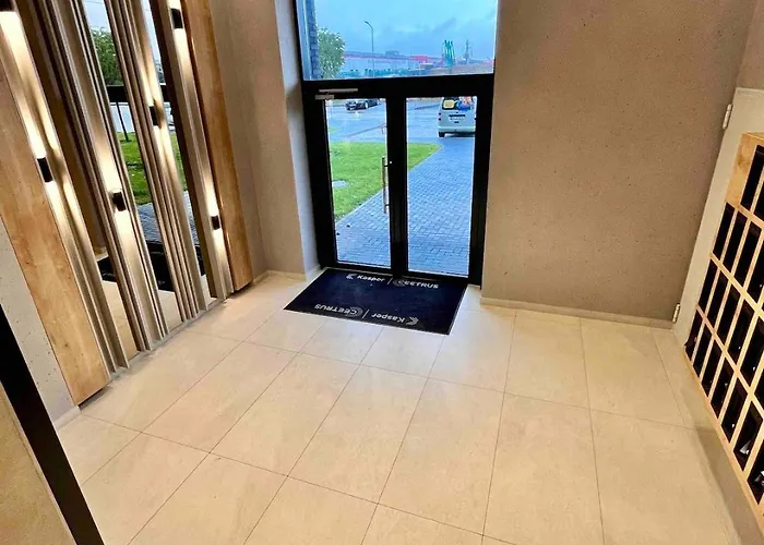 Quiet Deluxe Coresi - Free Parking Appartement *